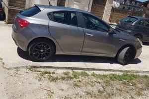 alfa romeo  giulietta