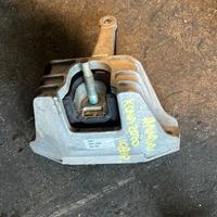 Supporto motore dx hyundai kona anno 2020 1.0 benz