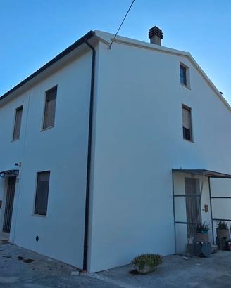appartamento 1°piano con soffitta+4000mt. terreno 