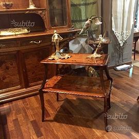 Au Gui L'An Neuf"-Tavolino "Parlante" "Majorelle