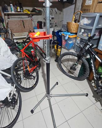 cavalletto bici per  manutenzione