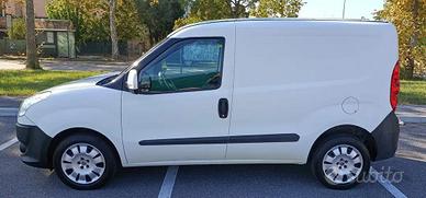 furgone doblo maxi