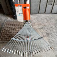 Scopa regolabile con manico combisystem