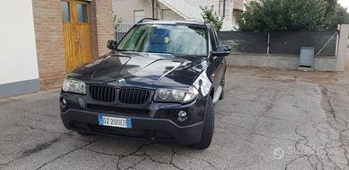 BMW X3 4/4 2010 