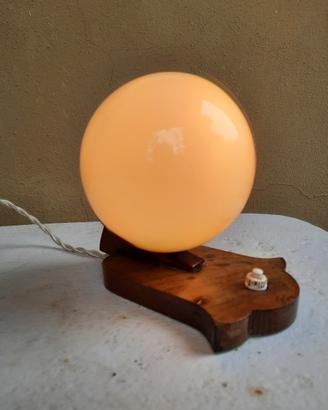 lampada art decò base legno e vetro in opalina