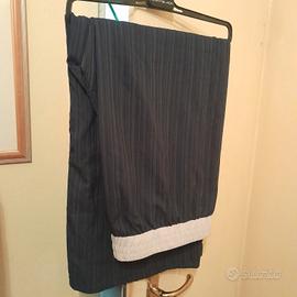 pantaloni ampi