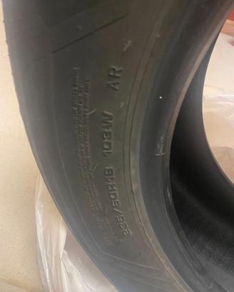 Gomme estive marca Goodyear misura 235/60/R18