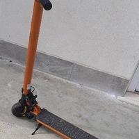 Monopattino elettrico "Spillo"