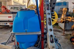 Botte da diserbo con barra usata GB 600 lt-12 mt