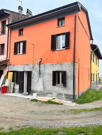 Casa con 4 stanze +garage+orto+rustico appena rist