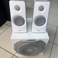 Stereo Trust Subwoofer e Speaker