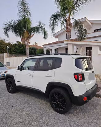 Jeep Renegade 1.6 Mjt DDCT Night Eagle / Black Lin