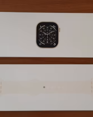 Apple Watch serie 11 in TITANIO oro SIGILLATO