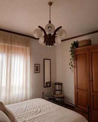 lampadario vintage 5 luci legno e vetro anni 70/80