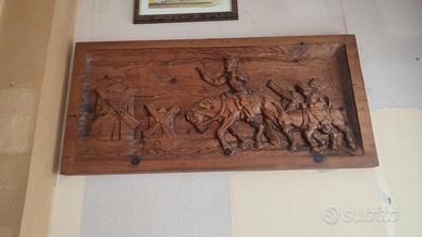 scultura in legno intagliato
