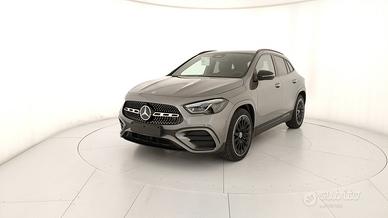 MERCEDES-BENZ GLA 200 d AMG Line Extra auto