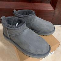 UGG Mini Stivali da neve Taille 37