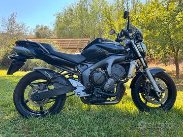 Moto - YAMAHA FZ6