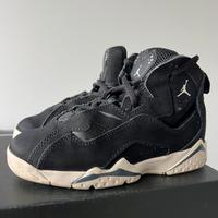 Jordan true flight tg.28