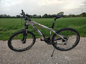 Mountain-bike taglia 26 Whistle Miwok 942v