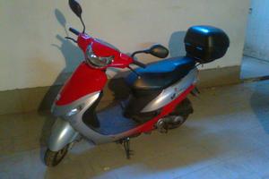 SCOOTER Peugeot V-Clik 50cc
