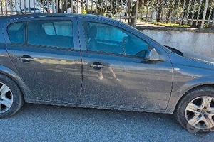 Opel astra gpl 2010 problema testata