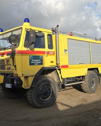 AUTOCARRO ANTINCENDIO FIAT mod. 75PC