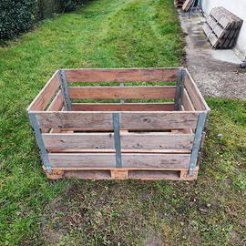 Paretali di legno con quattro cerniere