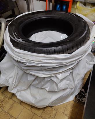 4 pneumatici estivi Linglong misura 205/60 R16 92H