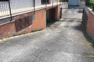 AUTORIMESSA A TIVOLI