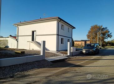 Casa, appartamento, villetta a schiera