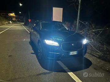 Jaguar f-pace 3.0 disiel v6 300 cv r-sport
