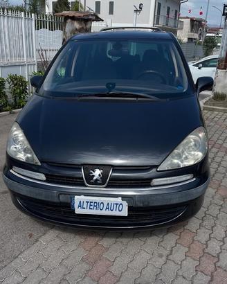 Peugeot 807 2.0 16V SR gpl