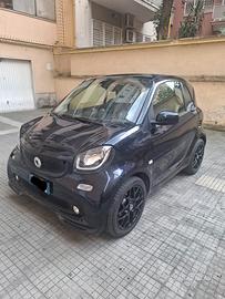 Smart blu notte con interni beige