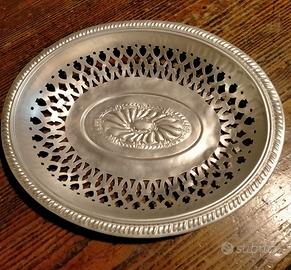 Grazioso porta pane in alluminio anni 50