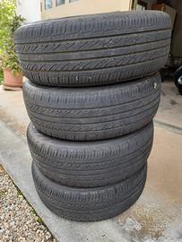Pneumatici 185/65R14 con cerchioni