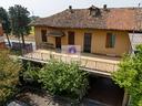 villa-di-750-m²-con-piu-di-5-locali-e-box-auto-dop