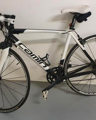 Bici da corsa CAMIN