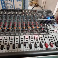Behringer XENYX 1832 FX  MIXER