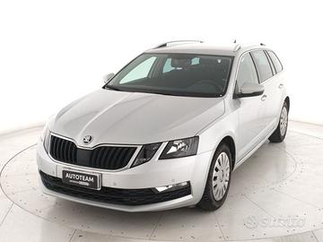SKODA Octavia Wagon 1.5 g-tec Executive 130 dsg