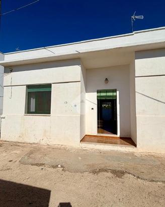 CASA INDIPENDENTE A RACALE