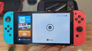 Nintendo Switch OLED + 4 Joy-Con + 2 Custodie + Ca