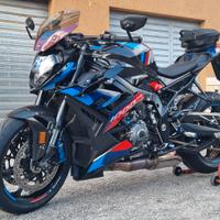 Bmw m 1000 r - 2024
