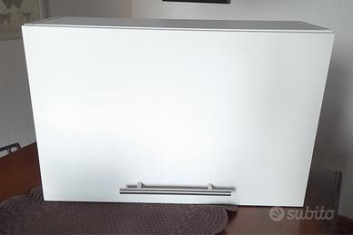 Pensile bianco mod. Lillangen 