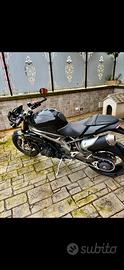 Triumph speed triple S1050