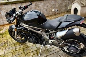 Triumph speed triple S1050