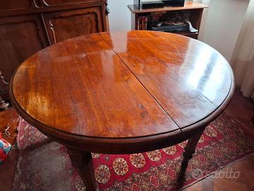 Tavolo allungabile in noce