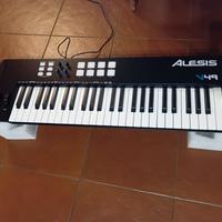 Alesis V49 MK2 usato con scatola e imballaggio