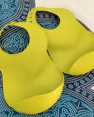 Bavaglino Chicco in silicone con tasca