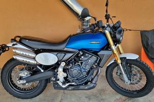 Scrambler Fantic caballero 700 